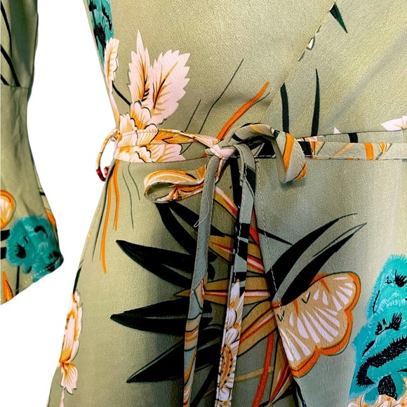 CBR green floral V-neck faux wrap maxi dress size small - Picture 3 of 15